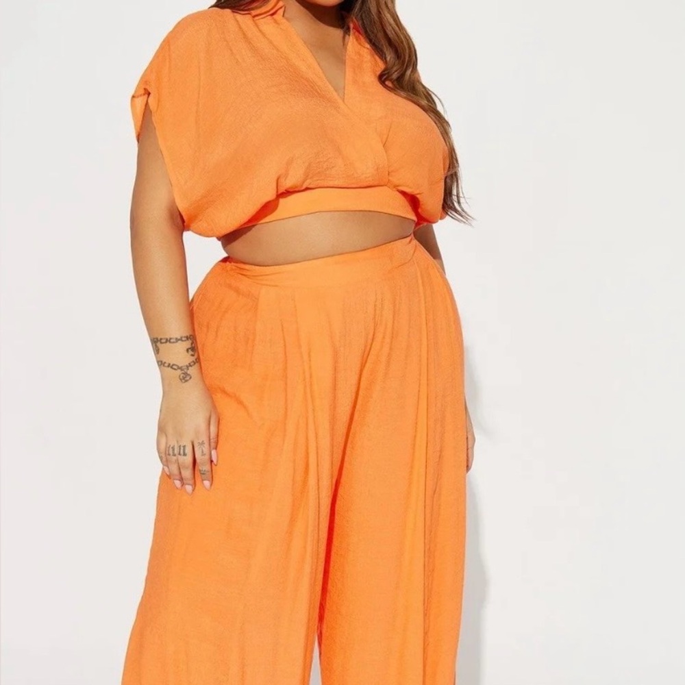 Fashion nova set top and bottom